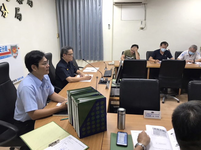花莲吉安警召开防灾会议，确保各驻地做好防灾准备。（警方提供）