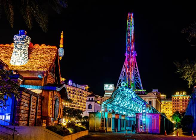 高雄的义大皇家酒店与天悦饭店因应重阳节与教师节，推出「秋季享乐住房专案」， 符合条件者最低只要750元即可入住。（义大皇家酒店提供）