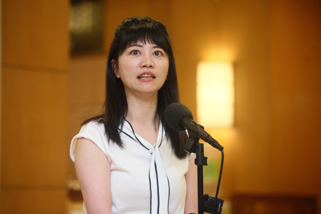 尋求連任的民進黨立委高嘉瑜選情不妙。（資料照,張鎧乙攝）