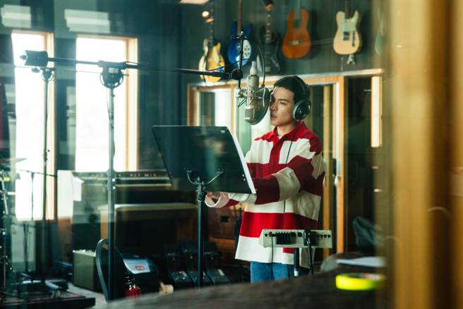 萧敬腾正在挪威录音，预计年底前发行新专辑。（华纳音乐提供）