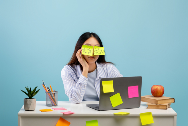 双子座、天秤座、射手座和水瓶座上班容易浑水摸鱼，立志当个「薪水小偷」。(示意图/达志影像)