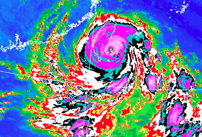 海葵颱風暴風圈進入台灣東部、南投，以及雲林以南陸地。(翻攝自氣象局)