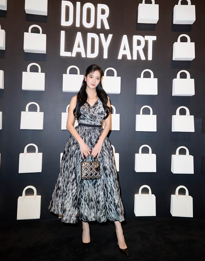 Jisoo做为Dior品牌大使，出席Lady Dior Celebration展成为最美焦点。（Dior提供／黄唯淯台北传真）