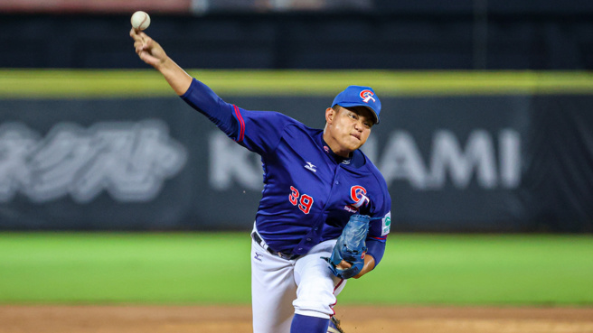 中华队先发投手王彦恩5局无失分好投压制，率队终场以4比1击败捷克，拿下预赛4连胜、确定晋级复赛。(图／中央社)