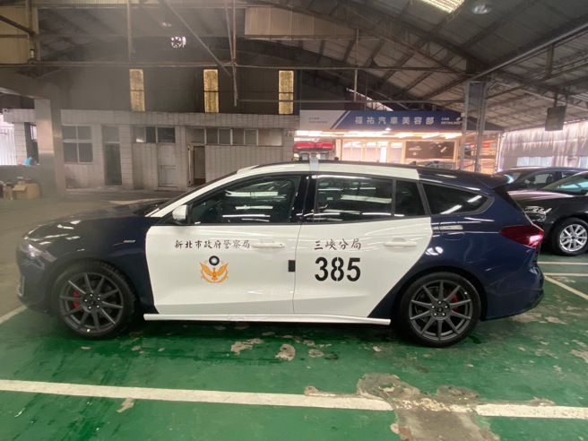 Focus Wagon ST-Line vignale，被不少民间车友青睐，昵称为小钢炮，由于它具有182匹马力，未来将成警方执勤利器。(三峡分局提供)