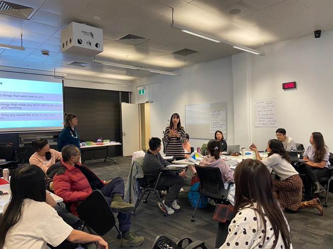 教育部国教署今年暑假选送出300位高中教师出国进修英语及双语教学能力。（教育部提供／林志成台北传真）