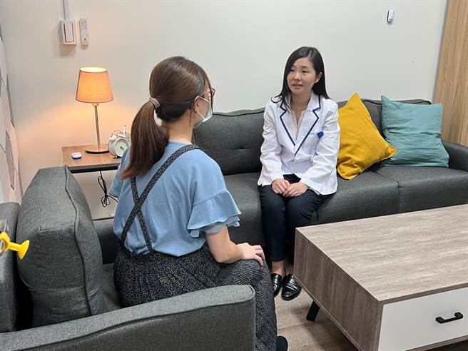 桃园市卫生局推出抽奖活动，鼓励产后孕妇完成产后忧郁倾向评估，10月31日前可参加抽奖活动。（桃园市卫生局提供／陈梦茹桃园传真）