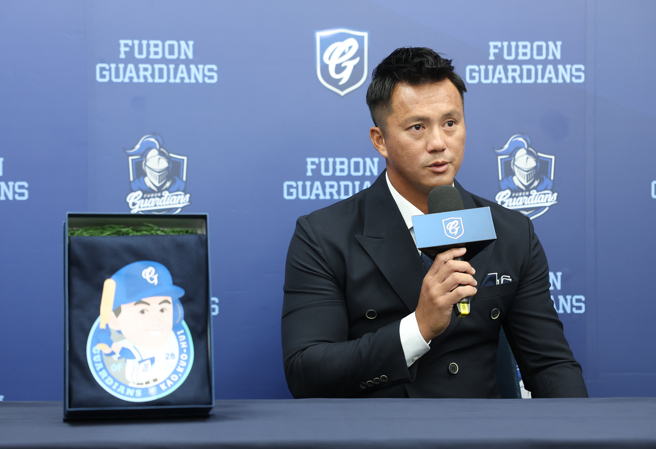 高國輝引退記者會（中央社）