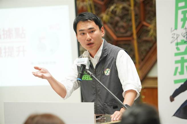 侯友宜健保补助政见，绿营说是抄袭民进党嘉义县山区立委参选人陈冠廷的政见，陈冠廷对侯友宜「跟进」表示尊重。（陈冠廷竞选总部提供∕吕妍庭嘉义传真）