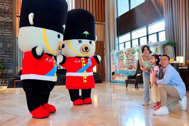 福容淡水店获观光局颁布「5星级旅馆」评鑑肯定，同时也获得新北市「优良旅馆」金奖，双喜临门。(福容大饭店提供)