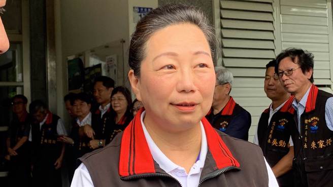 是否支持侯友宜，徐榛蔚被问到，强调要团结在野力量的重要。（王志伟摄）