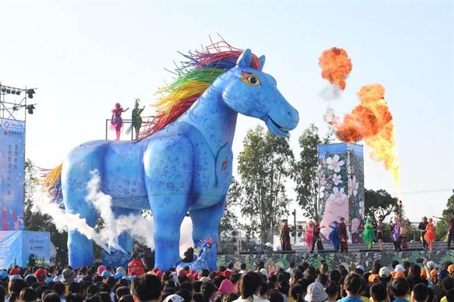 桃園市政府舉辦世界客家博覽會，8日起一連3天將在陽光劇場舉辦8場次大型客家親子劇《雨馬》。（桃市客家局提供／呂筱蟬桃園傳真）