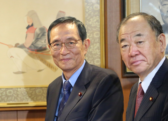 日本眾議院表示議長細田博之（左）。（資料照／中央社）