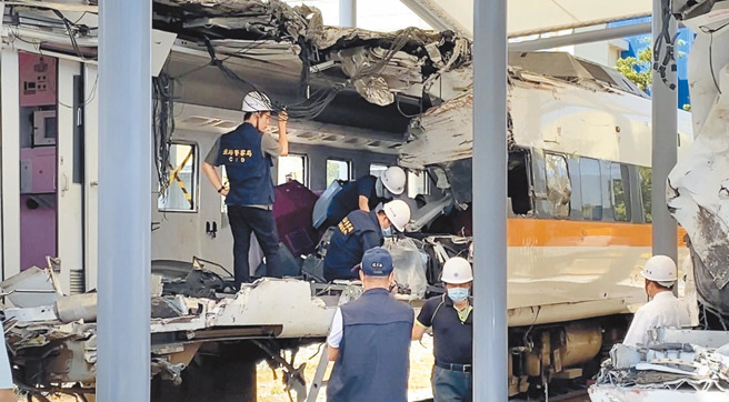 太魯閣號再搜出多袋遺物甚至遺骸，遭家屬怒批「程序一定有瑕疵」。（圖／本報系資料照）