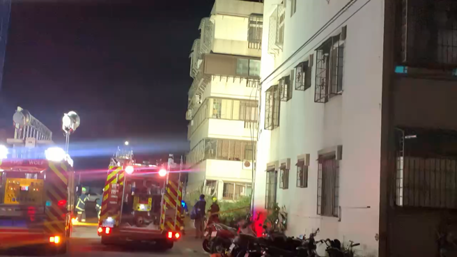 大直街94巷因工地施工造成民宅倾斜，影响25户住户紧急撤离。（台北市议员陈怡君提供／刘彦宜台北传真）