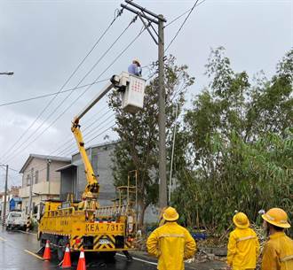 海葵颱風重創台東 台電搶修動員規模超過尼伯特