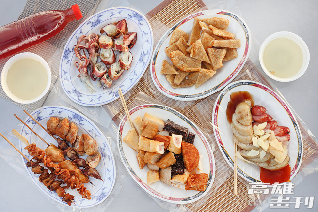 虽是发财车路边摊，炸物、烤物、关东煮吃得可不马虎。(摄影/Carter)