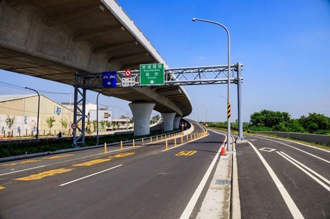「昕暉詠翠」距離北外環道至南科科技園區僅需15至20分鐘車程。(圖/業者提供)