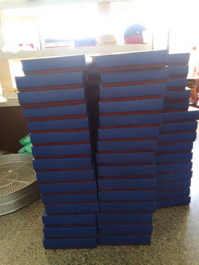 嘉义市老字号饼店疑遭人冒用「潘班长」名义订购80盒月饼结果弃单。（取自「嘉义绿豆大小事」脸书∕吕妍庭嘉义传真）