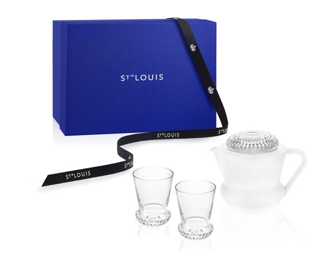 Saint Louis 水晶 Apollo 茶具系列，西式茶壶礼盒，3万5800元。（Saint Louis提供／古明弘台北传真）