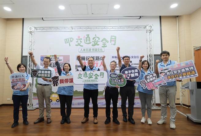 金門縣政府昨日下午結合金門大學舉行「交通安全大誓師」，灌輸民眾正確的交通安全觀念。(圖／金門縣政府提供)
