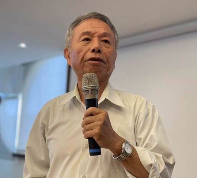 前卫生署长杨志良（图）9日投书媒体，喊话「郭董，请你退选」。（资料照／郑郁蓁摄）

