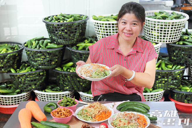 来自湖南的老板娘周楣桂一手催生道地四川凉麵。(摄影/Carter)
