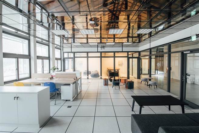 屏东数位青创中心夺2023雪梨设计大奖。(屏县府提供)