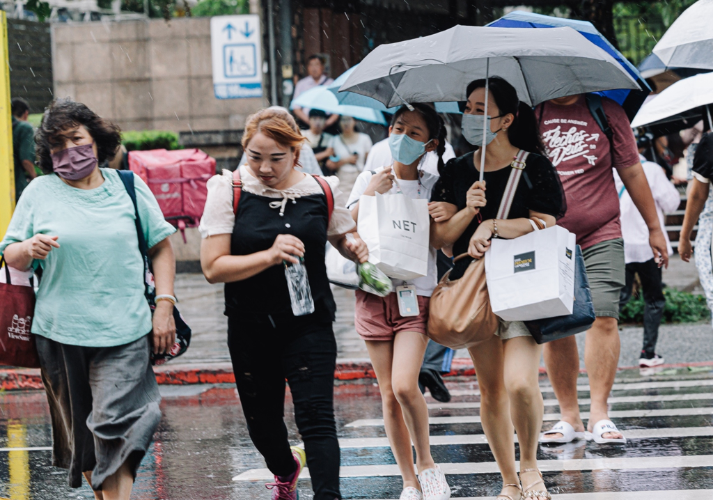 蘇力颱風將生成！葡萄桑雨彈甩2地 午後雨區擴大下到晚上