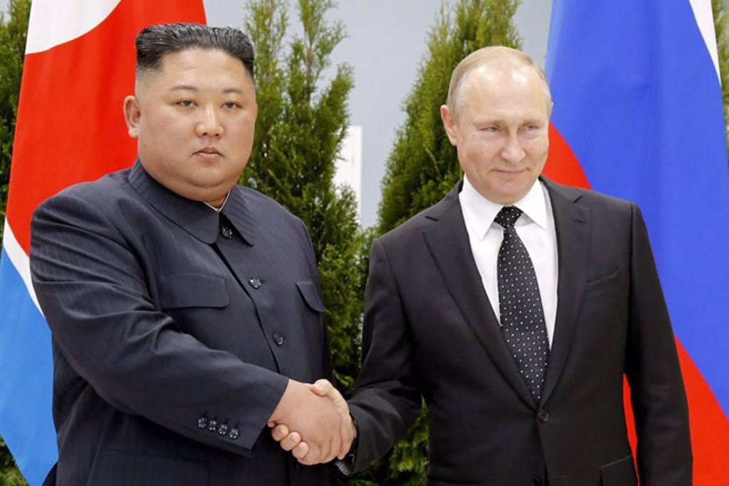 北韩领导人金正恩将接受普丁的要邀请，前往俄罗斯访问。图为2019年9月在俄国海参崴的会面照片。（资料照／美联社）(photo:ChinaTimes)