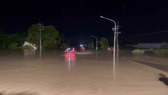 Chiayi Thunderstorm Disaster: Rescue Operations by Chiayi County Fire Department