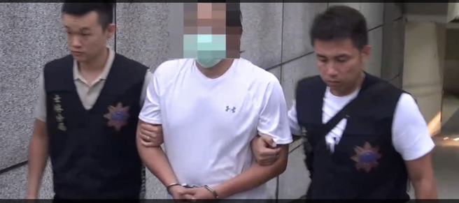 51岁张姓游艇大亨因性侵遭通缉，警方5人在淡水逮人。（翻摄画面）