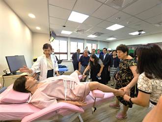 中山大學臨床教模具展示操作會 擬真產婦好吸睛