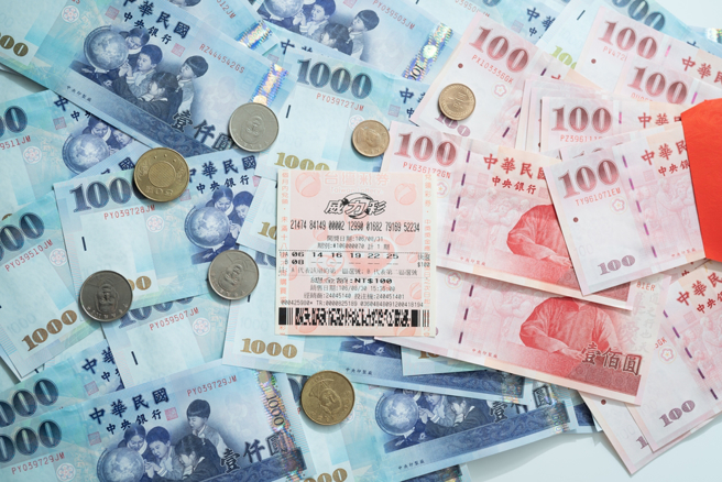 威力彩周四（14日）头奖奖金上看5.7亿，小孟老师分享牡羊座、双子座、狮子座、处女座，以及生肖兔、龙、马、狗财运爆棚，有望中奖。（示意图／Shutterstock）