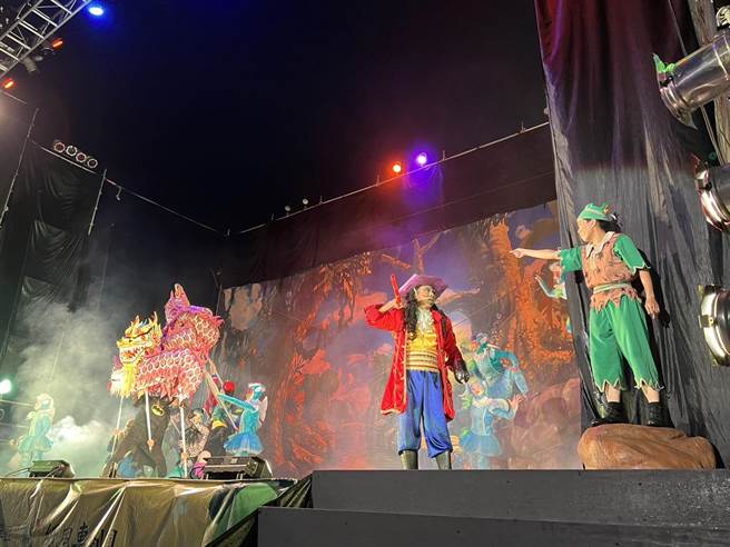 参山处邀请大家17日到南投受天宫观赏「纸风车剧团」演出。参山处提供