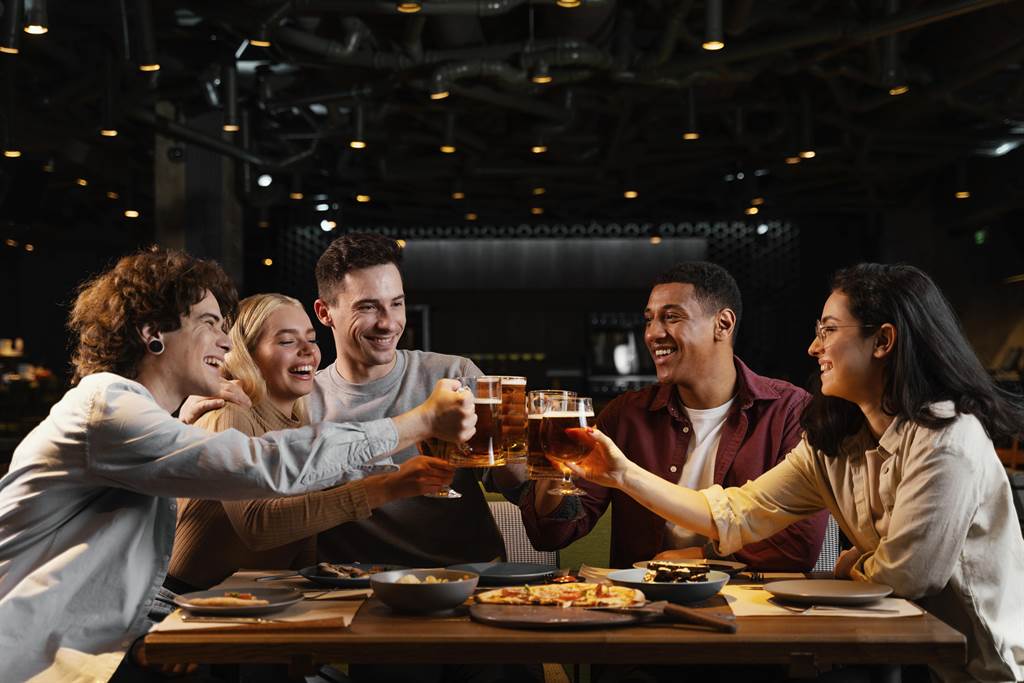 COZZI Blu和逸飯店．桃園館限期推出「逸集暢飲 啤酒慶典」，讓民眾感受德國啤酒節的歡樂慶典。(國泰飯店觀光事業提供)