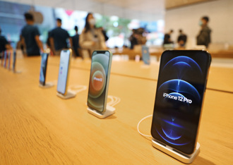 電磁波太強 法國要求停售iPhone 12