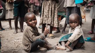 報告：全球逾3.3億兒童仍生活在極端貧窮狀態