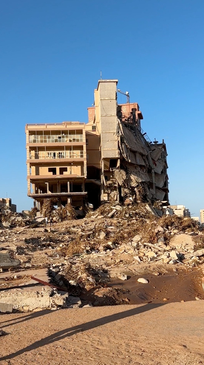 海洋暖化、政治混乱与基础建设不完善，加上洪灾造成的毁灭性灾情，导致利比亚有超过2300人罹难。（图／路透社）
