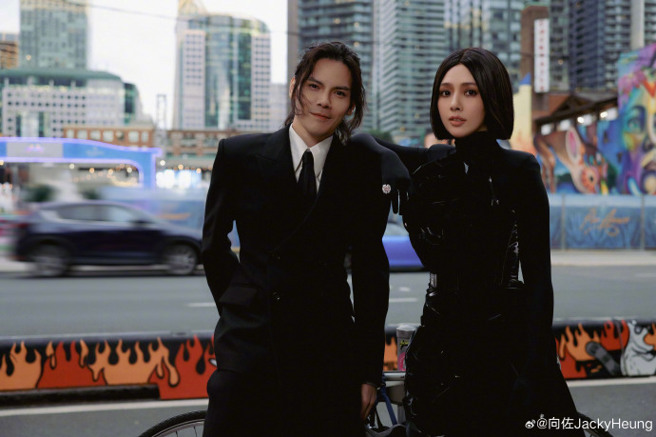 网友看不习惯郭碧婷的新造型。（图／微博@向佐）