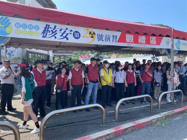 新北市政府举办核安第29号演习实兵演练，项目从劝离疏散到收容安置等。（新北市消防局提供／蔡亚桦新北传真）