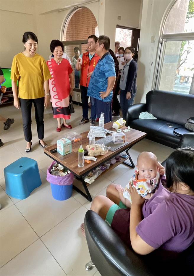 受灾民眾住家被判为危楼，接受县府安置在北梅社区，虽然居住还算方便，仍希望能回家重建家园。（杨静茹摄）