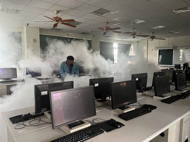 屏东首起校园群聚，县府紧急防治。(屏县府提供)