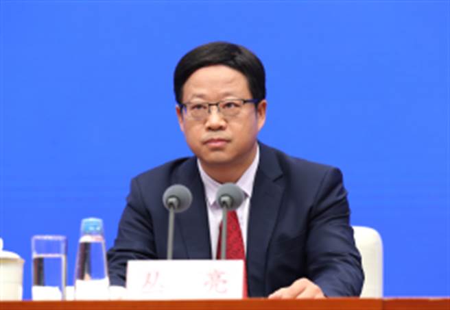 大陆国家发改委副主任丛亮表示，争取早日实现两岸民眾坐着高铁轻松跨过台湾海峡的梦想。（大陆国新办官网）