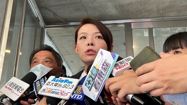 新竹市長高虹安說，跨年晚會由公會舉辦行之有年，絕對沒有所謂建商好朋友，針對建商大家有太多想像，其實真的大可不必。（王惠慧攝）