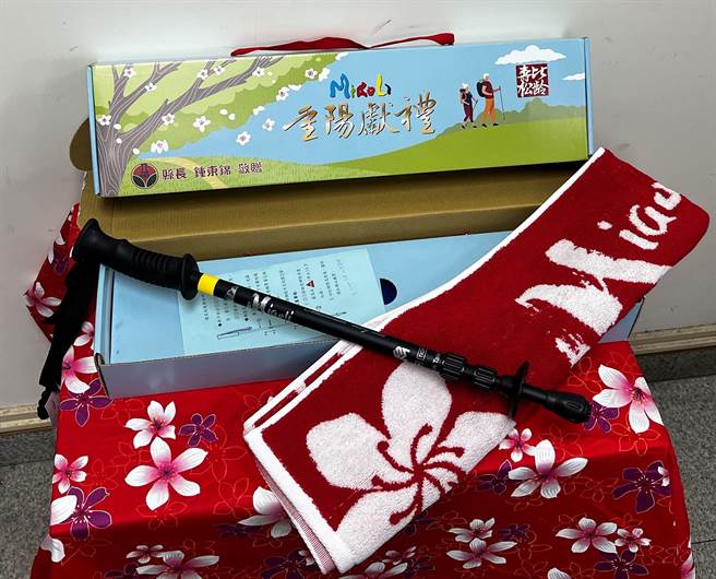 苗栗縣府將致贈敬老禮品給80歲以上長輩。（苗栗縣政府提供／李京昇苗栗傳真）