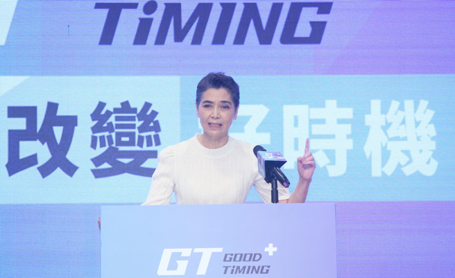 鴻海創辦人郭台銘14日宣布副手人選是資深女星賴佩霞（如圖），出乎眾人意料。（資料照／張鎧乙攝）