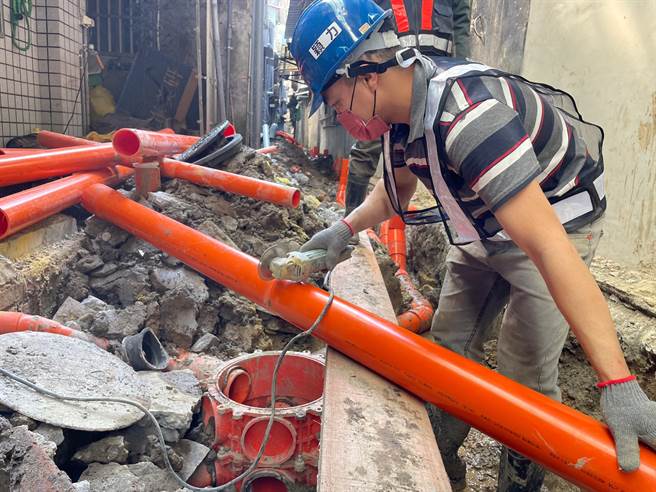新北水利局推动污水下水道建设，由合格承包商施作，维护工程品质（新北水利局提供）