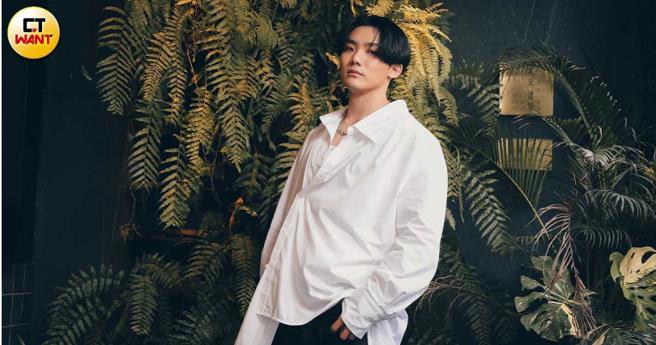 与公司解约后，徐暐翔接连当老师及直播主，却觉得都不适合自己。（图／侯世骏摄）