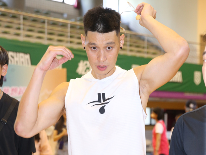 林書豪完成和弟弟林書緯同隊效力心願。（中時資料照）